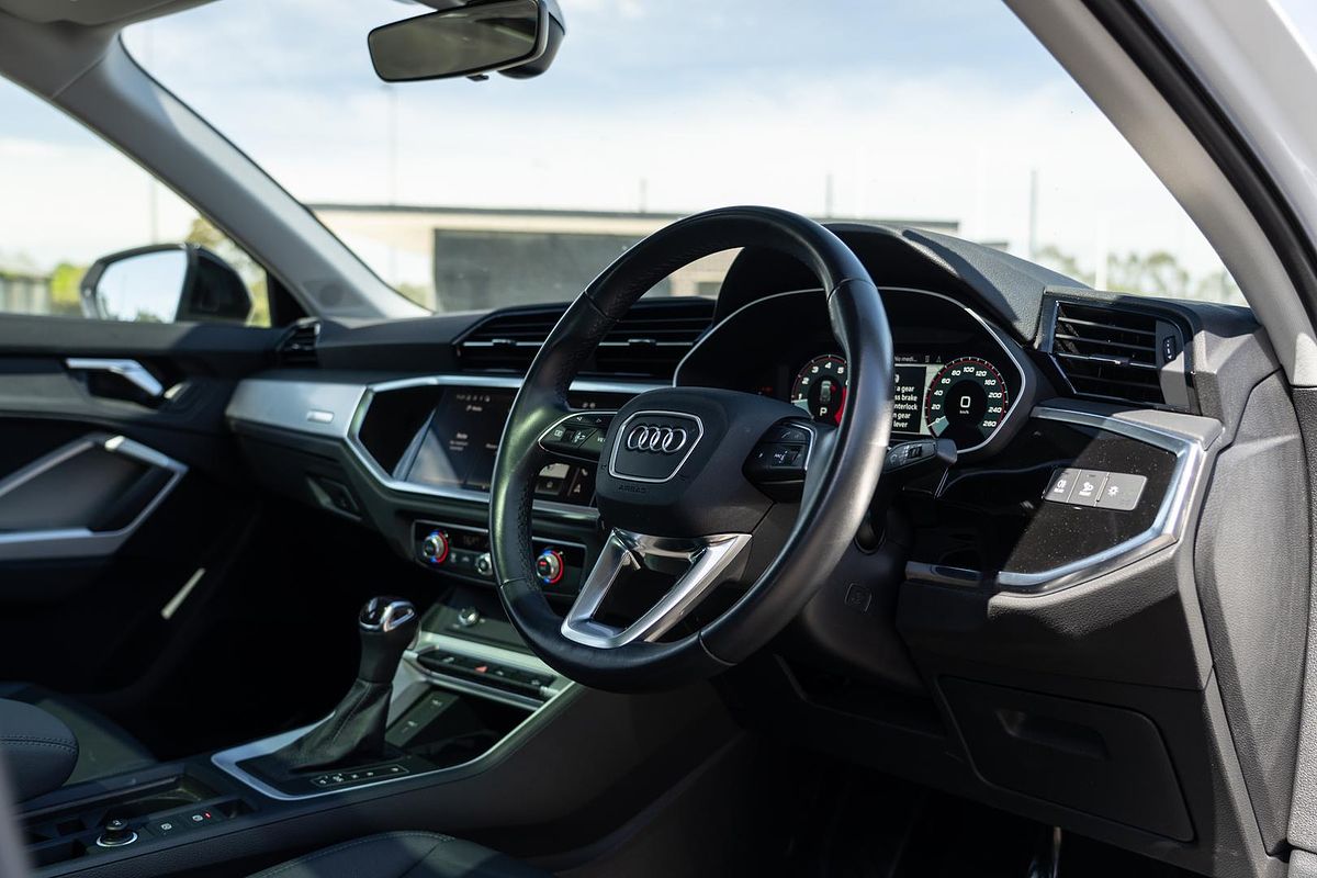 2024 Audi Q3 35 TFSI F3