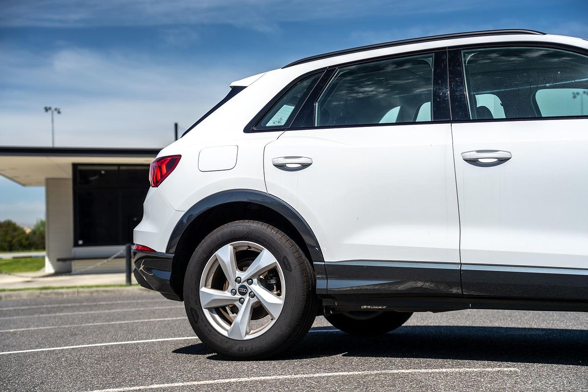 2024 Audi Q3 35 TFSI F3