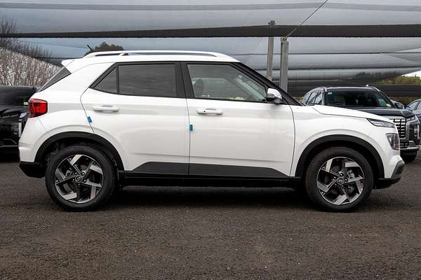 2025 Hyundai Venue Elite QX.V5