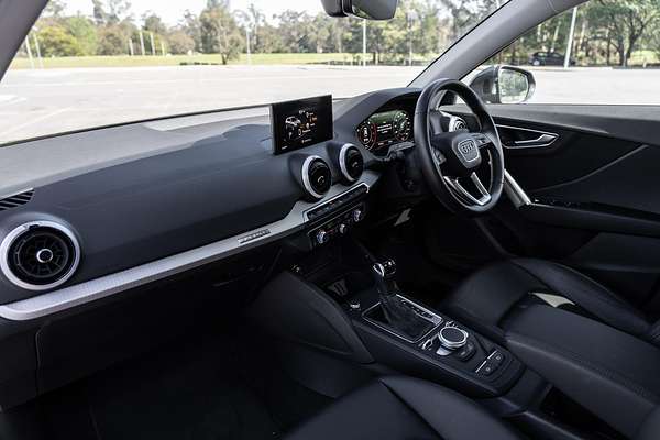 2024 Audi Q2 40 TFSI S line GA