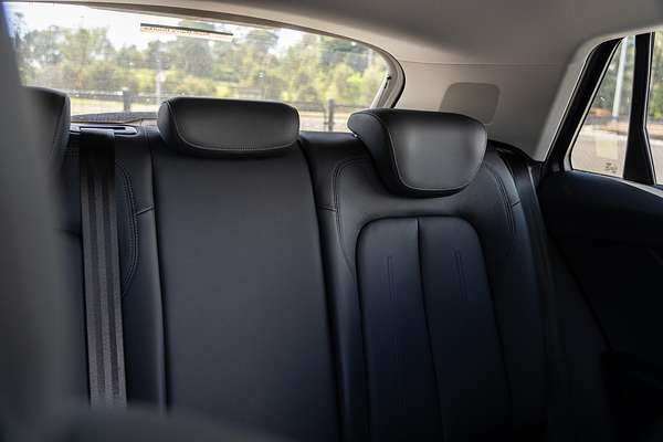 2024 Audi Q2 40 TFSI S line GA