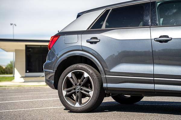 2024 Audi Q2 40 TFSI S line GA