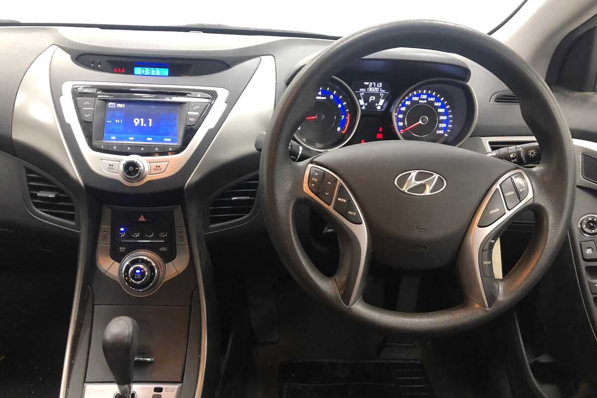 2013 Hyundai Elantra Active MD2