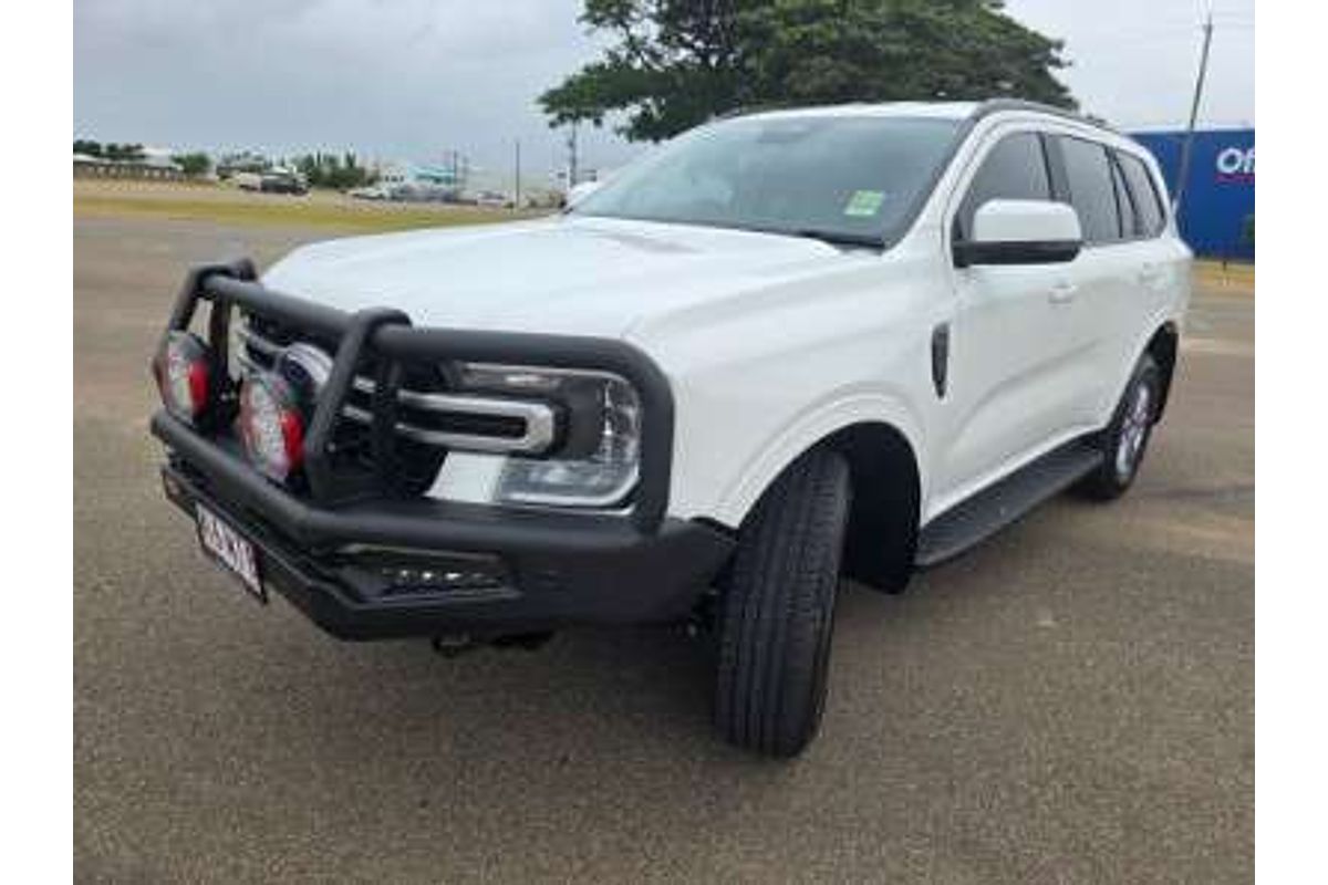 2025 Ford Everest Ambiente  2.0L