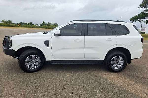 2025 Ford Everest Ambiente  2.0L