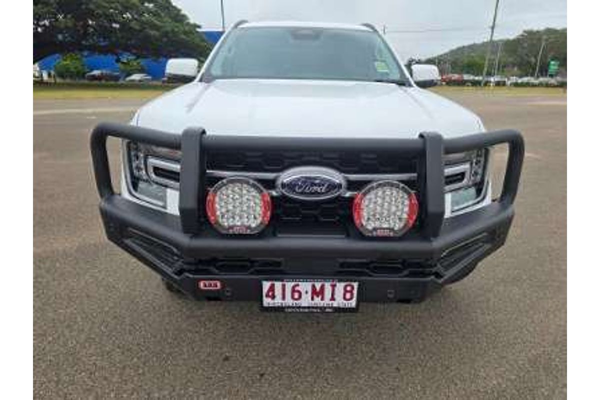 2025 Ford Everest Ambiente 2.0L