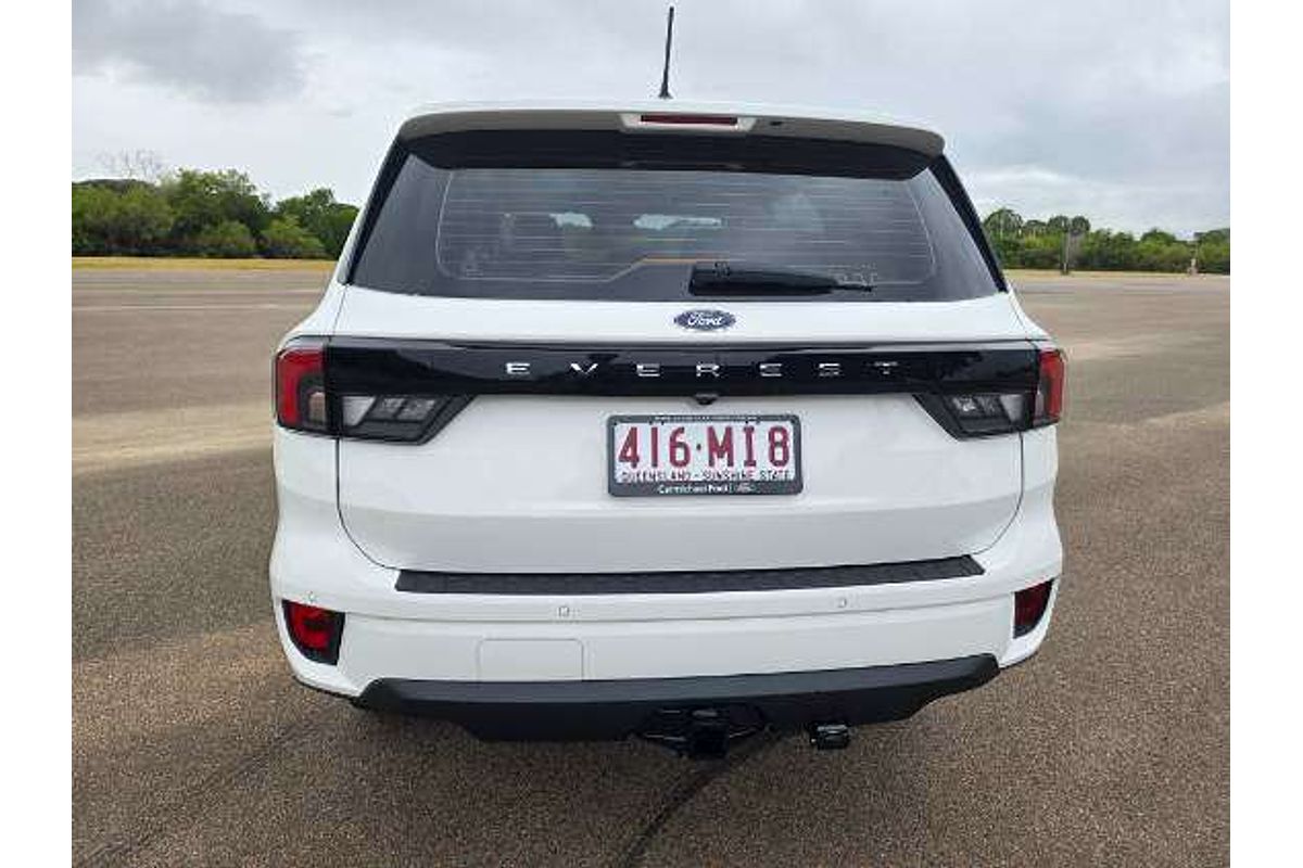 2025 Ford Everest Ambiente  2.0L