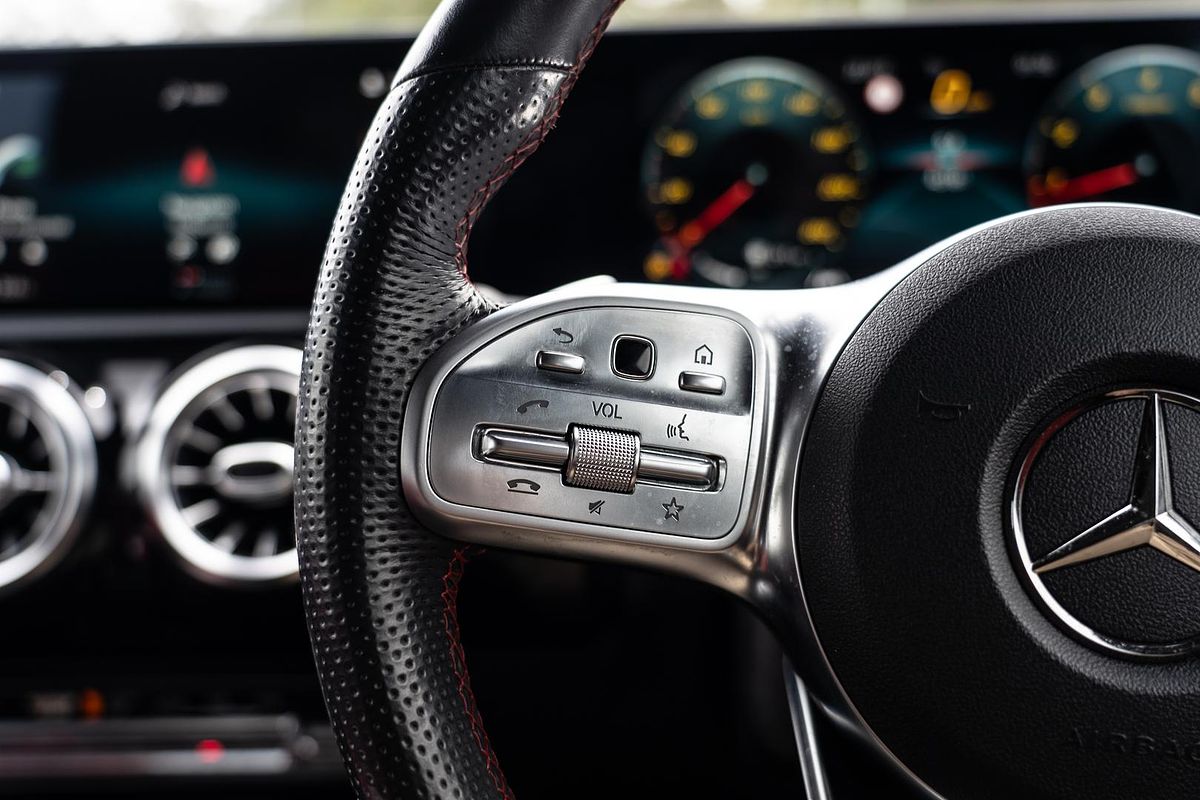 2019 Mercedes-Benz A-Class A200 V177