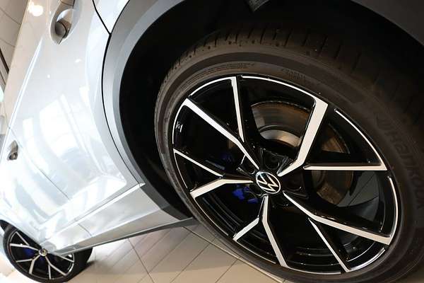 2025 Volkswagen T-Roc R D11