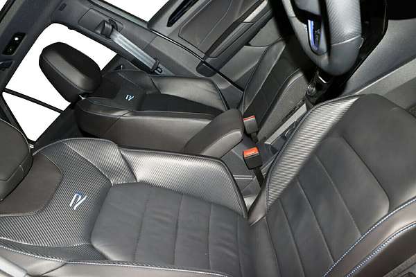 2025 Volkswagen T-Roc R D11