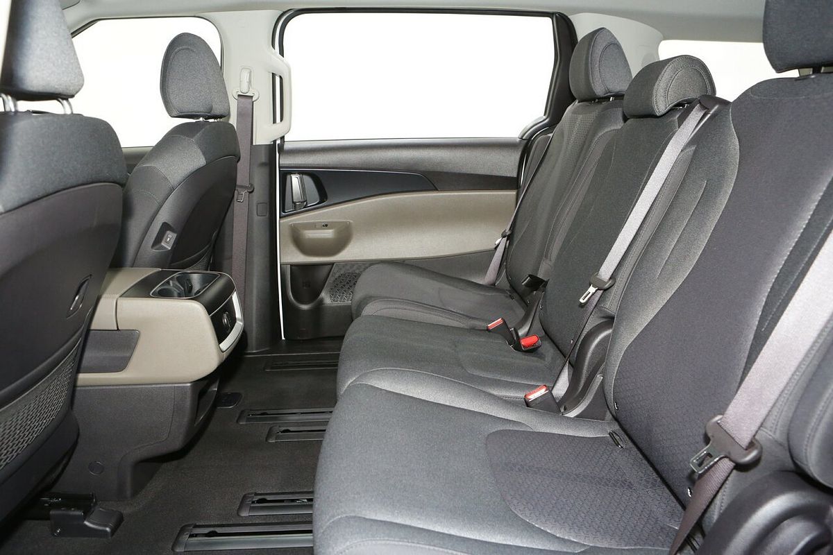 2024 Kia Carnival S KA4