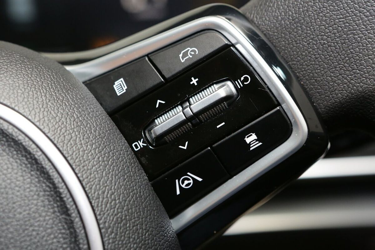 2024 Kia Carnival S KA4