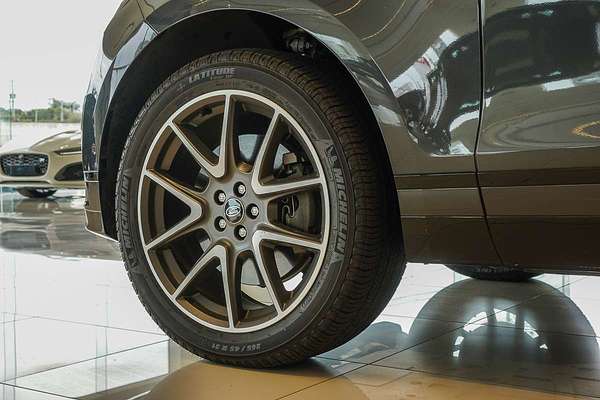 2023 Land Rover Range Rover Velar P400 R-Dynamic SE L560