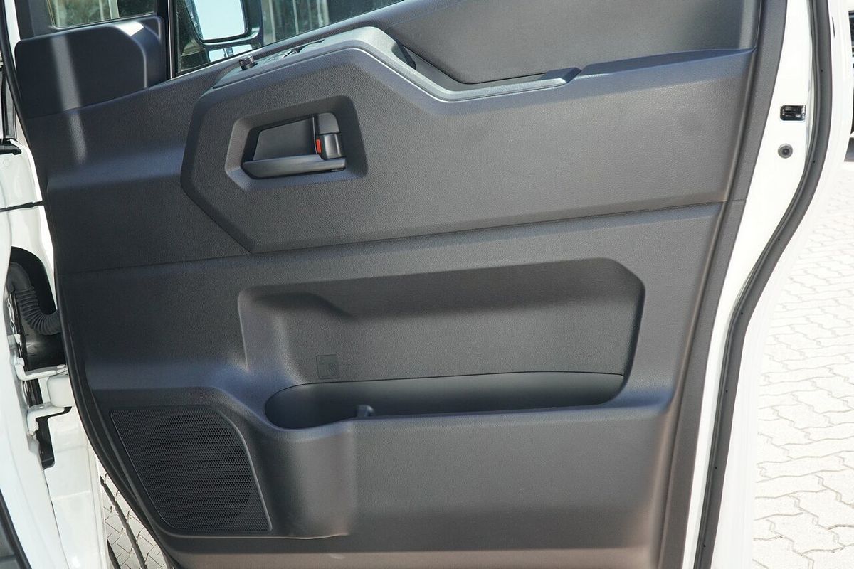 2025 Toyota Hiace Commuter GDH322R ELWB High Roof