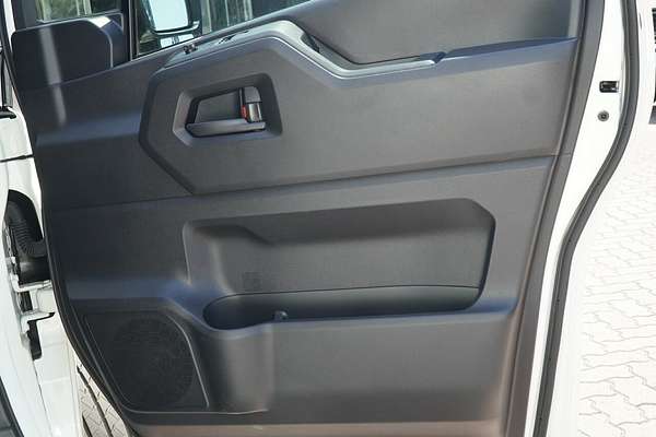 2025 Toyota Hiace Commuter GDH322R ELWB High Roof