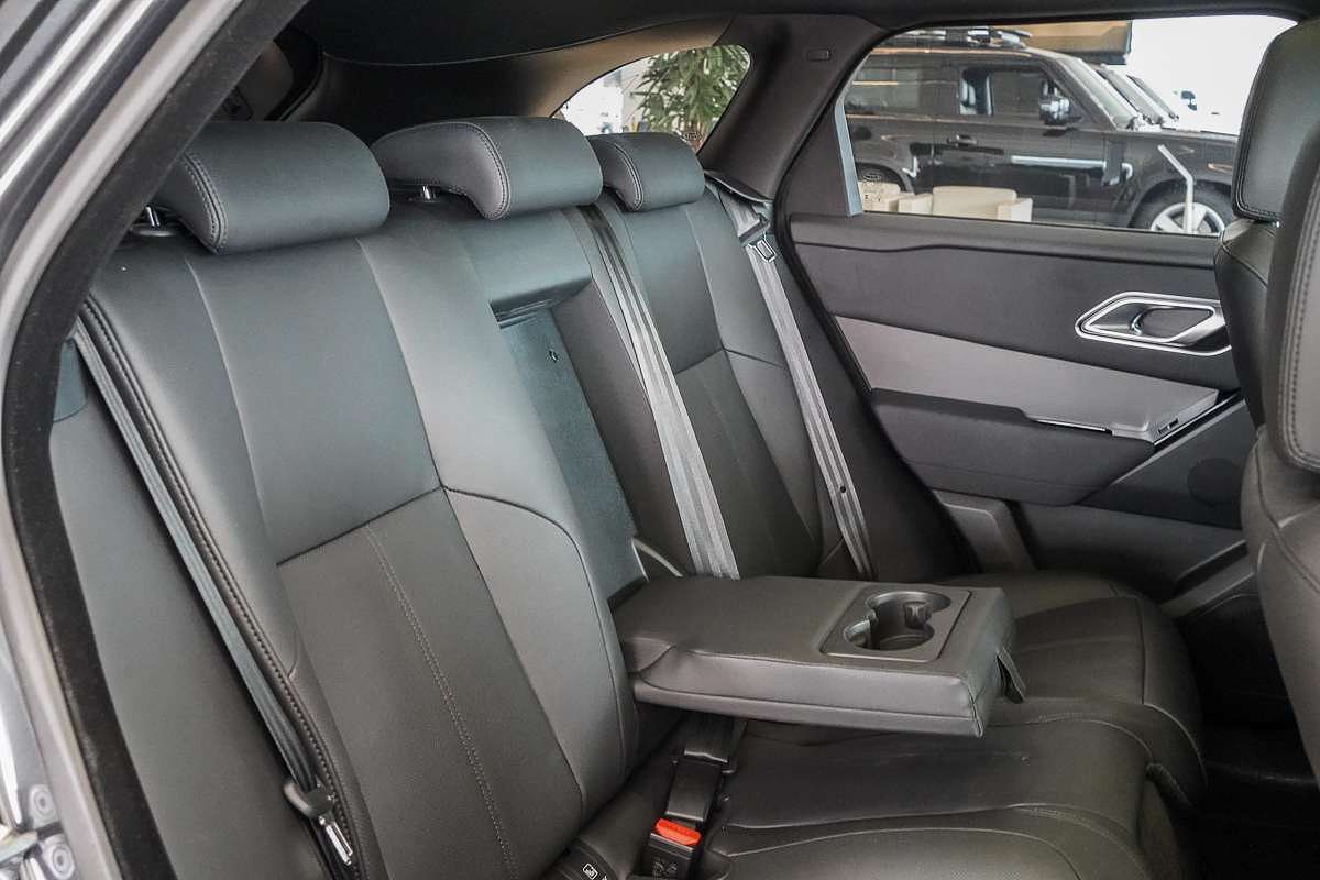 2023 Land Rover Range Rover Velar P400 R-Dynamic SE L560