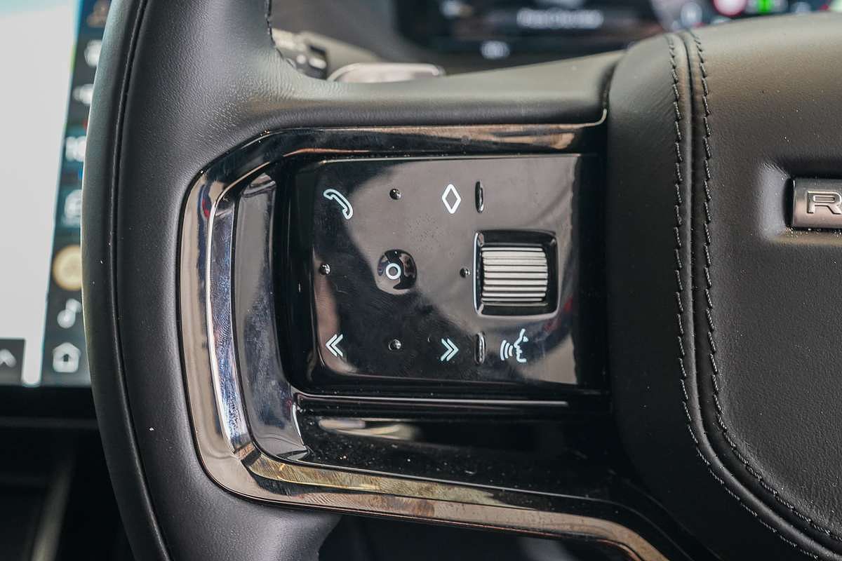 2023 Land Rover Range Rover Velar P400 R-Dynamic SE L560