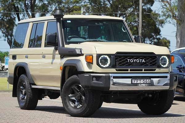 2024 Toyota Landcruiser GXL GDJL76R