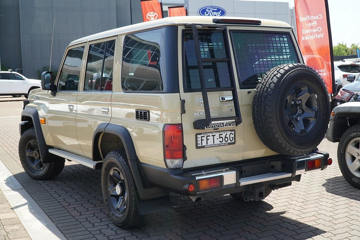 2024 Toyota Landcruiser GXL GDJL76R