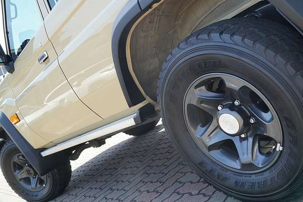 2024 Toyota Landcruiser GXL GDJL76R