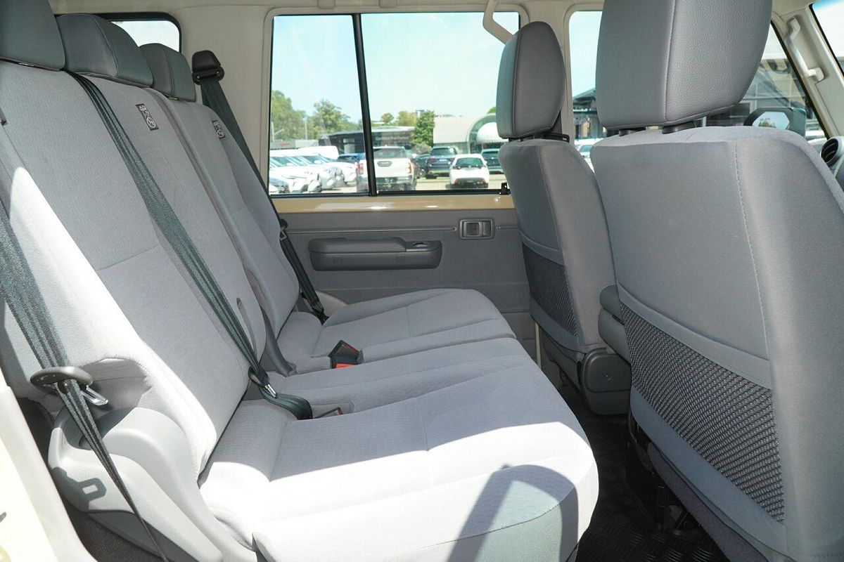 2024 Toyota Landcruiser GXL GDJL76R