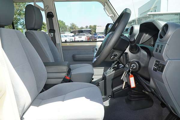 2024 Toyota Landcruiser GXL GDJL76R