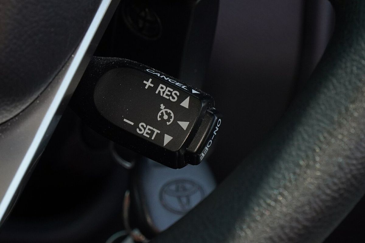 2024 Toyota Landcruiser GXL GDJL76R