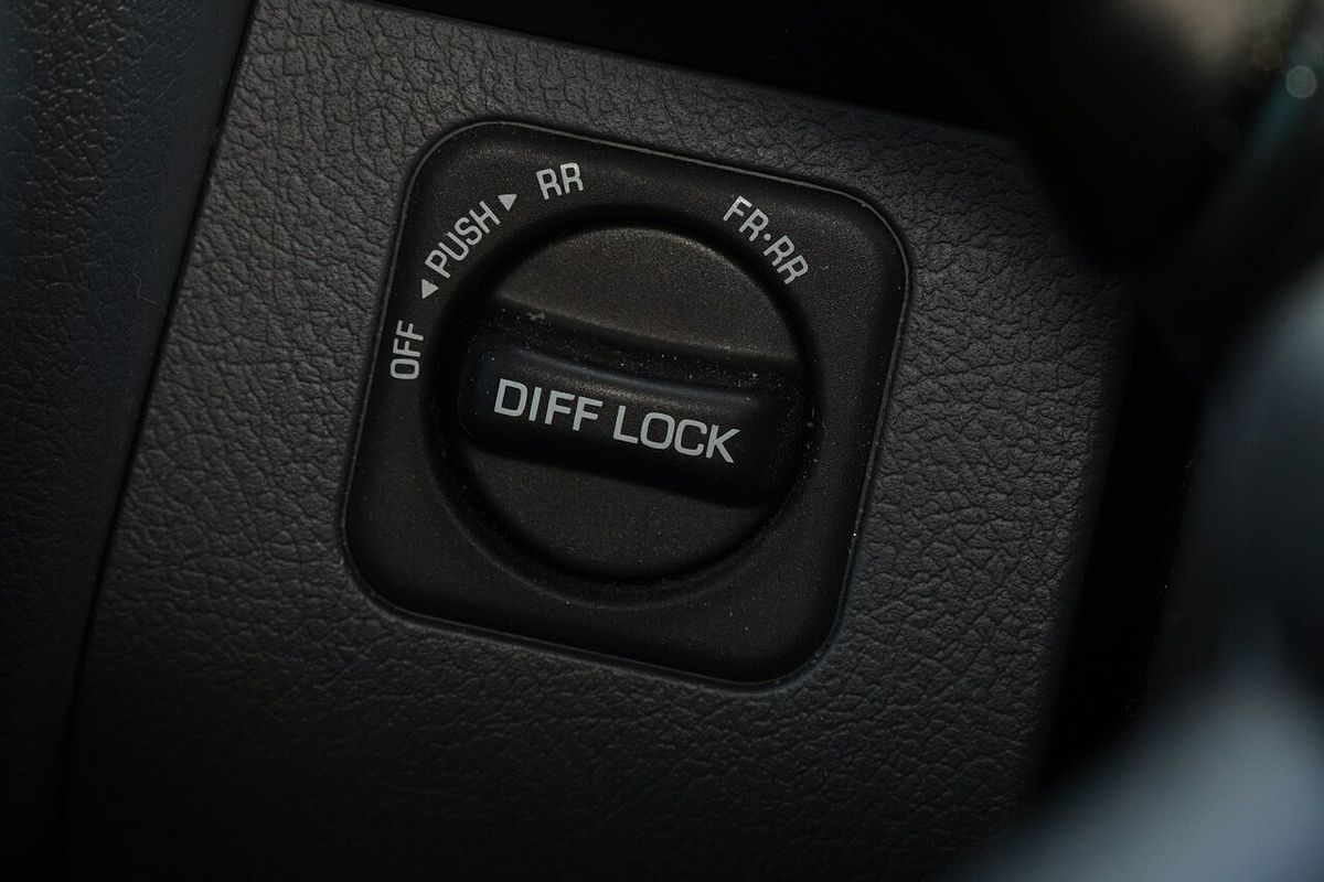 2024 Toyota Landcruiser GXL GDJL76R