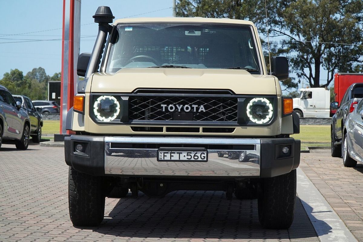 2024 Toyota Landcruiser GXL GDJL76R