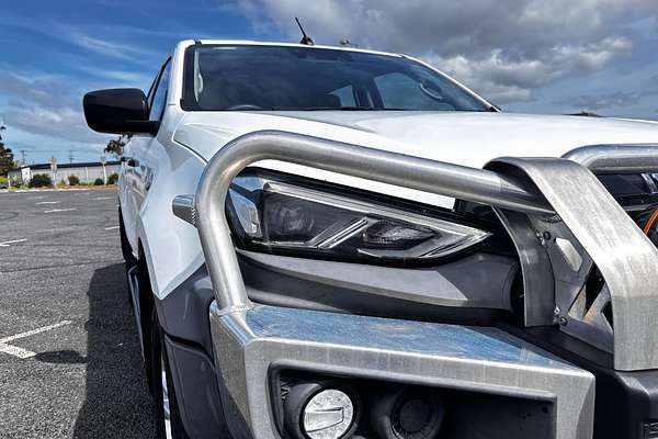 2022 Isuzu MU-X LS-M