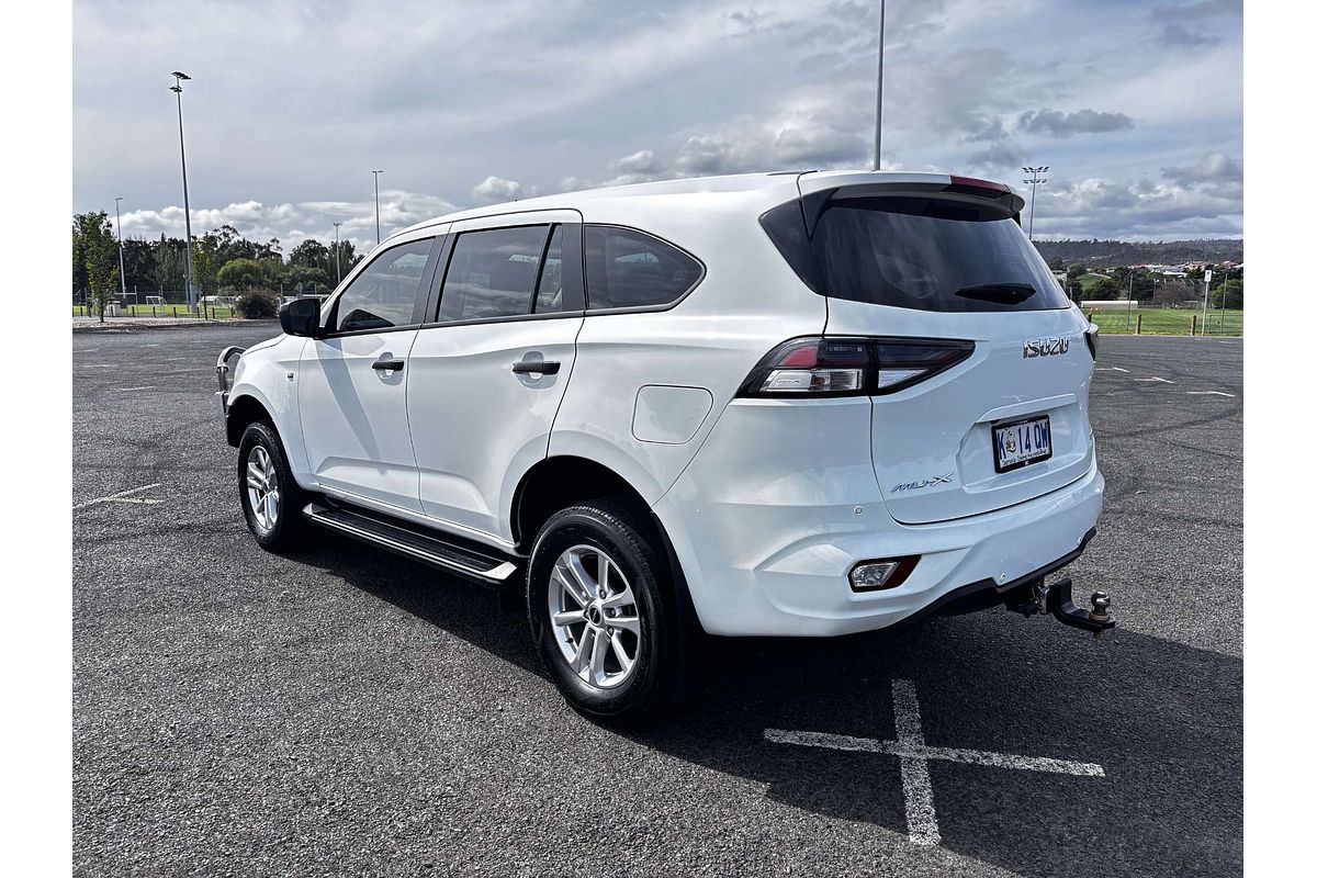 2022 Isuzu MU-X LS-M
