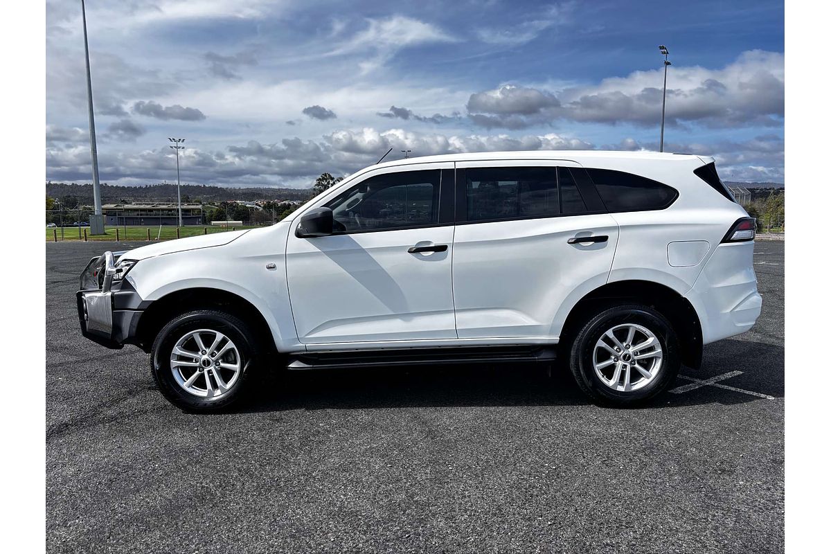 2022 Isuzu MU-X LS-M