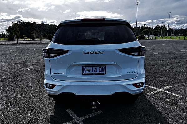 2022 Isuzu MU-X LS-M