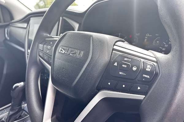 2022 Isuzu MU-X LS-M