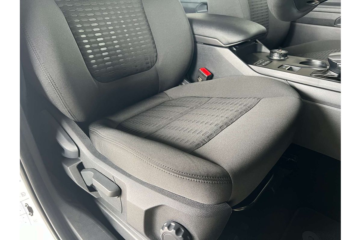 2025 Ford Everest Ambiente  2.0L