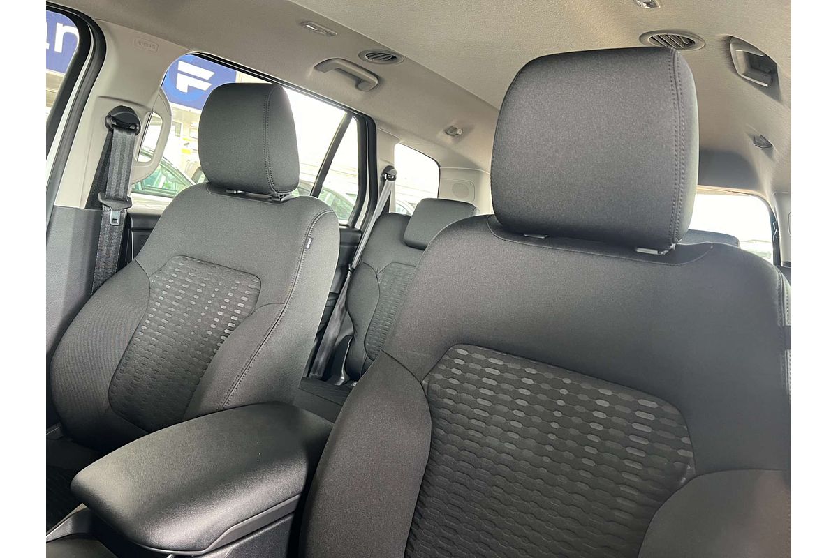 2025 Ford Everest Ambiente  2.0L