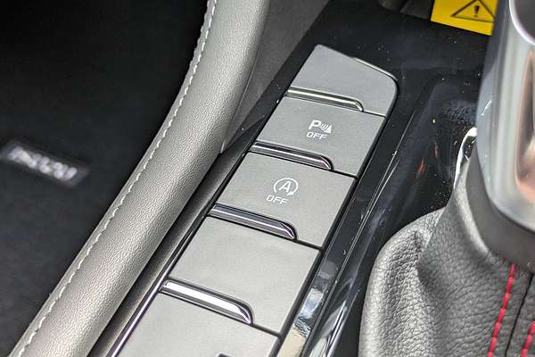 2025 Isuzu MU-X X-TERRAIN