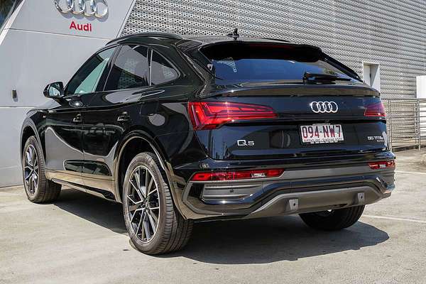 2025 Audi Q5 55 TFSI e S line FY