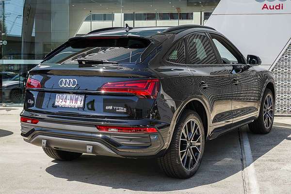2025 Audi Q5 55 TFSI e S line FY