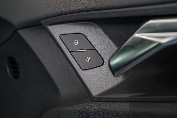 2025 Audi A3 35 TFSI S line GY