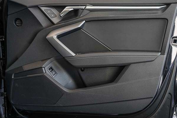 2025 Audi A3 35 TFSI S line GY