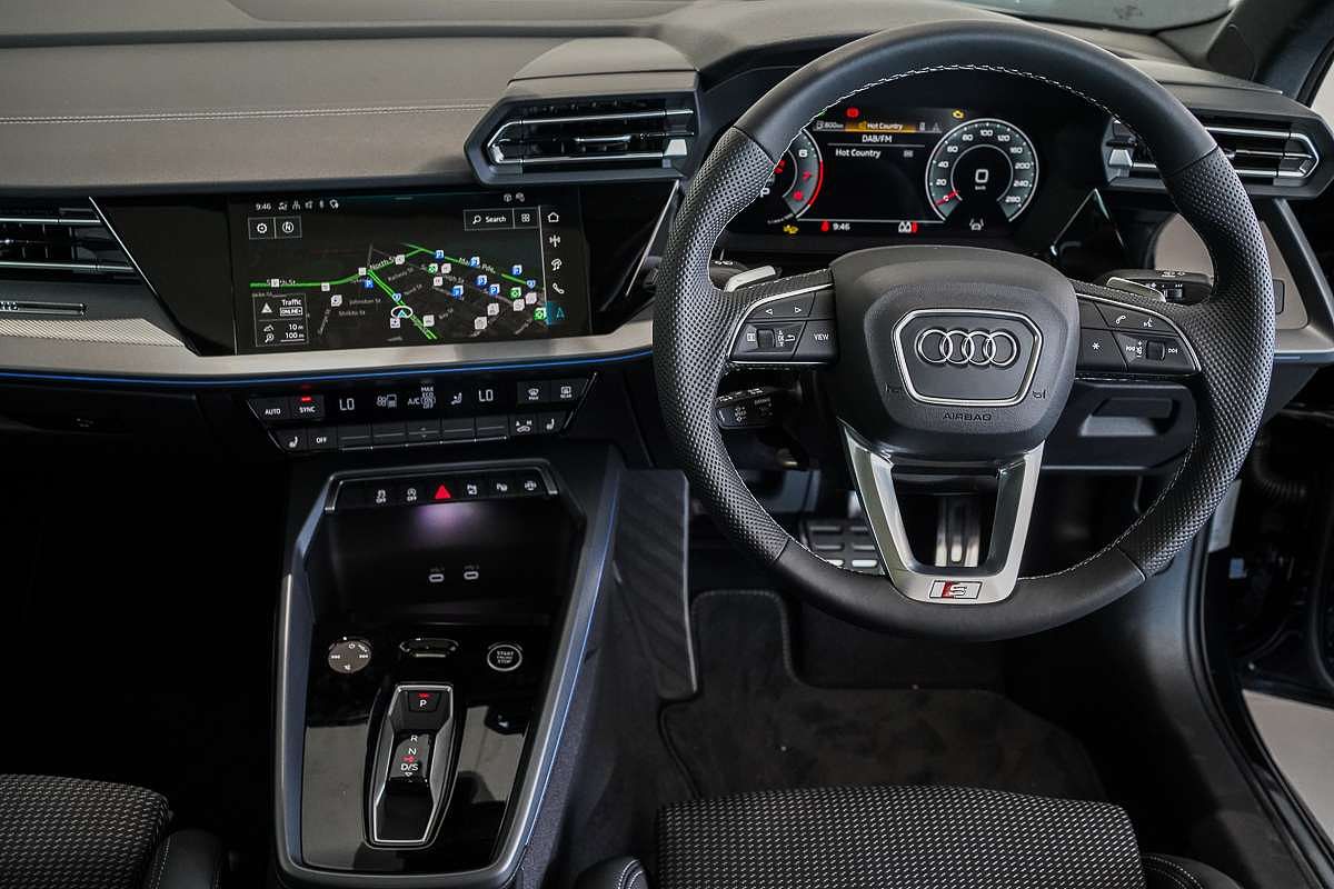 2025 Audi A3 35 TFSI S line GY