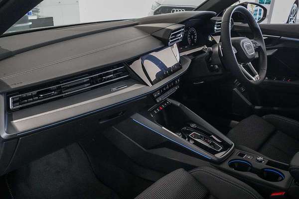 2025 Audi A3 35 TFSI S line GY