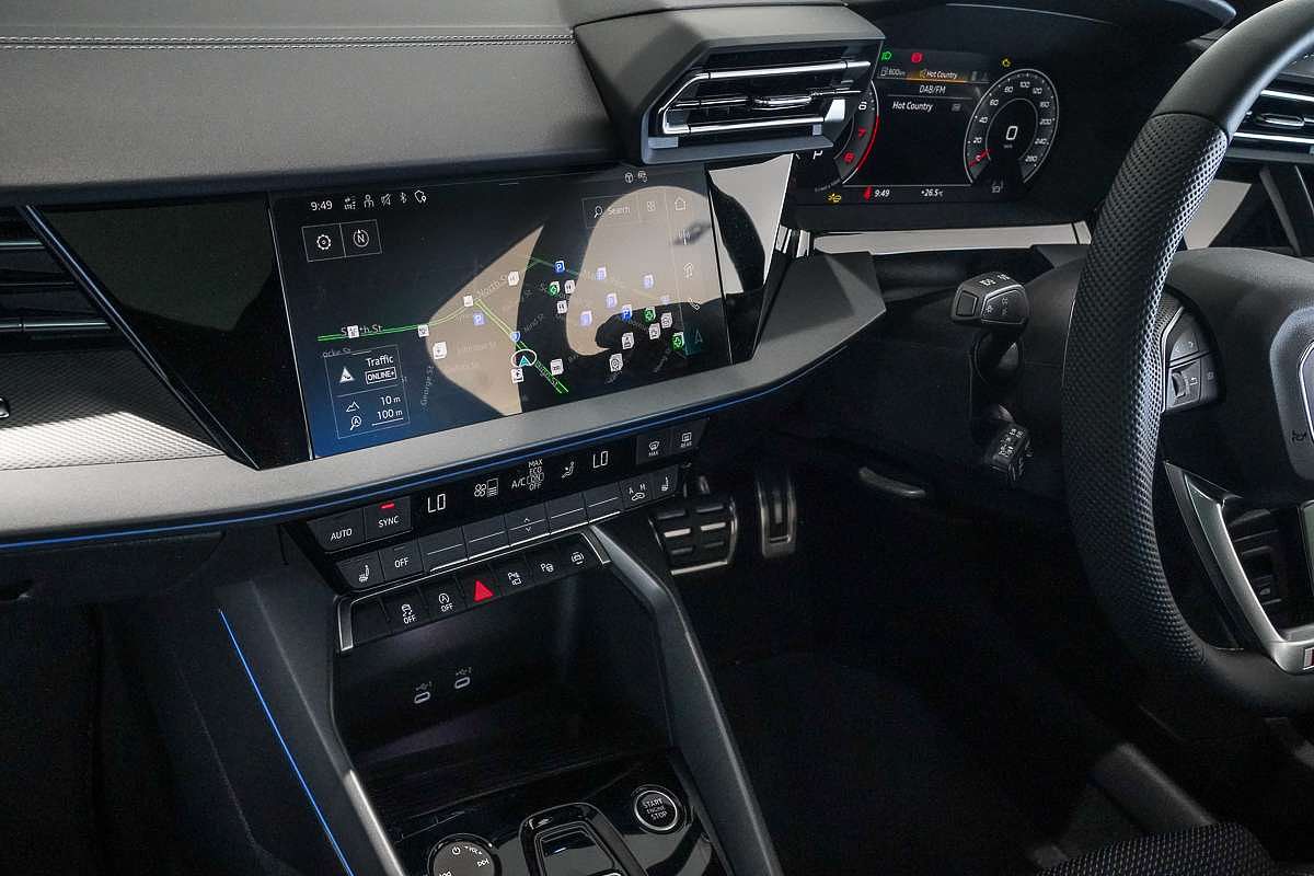 2025 Audi A3 35 TFSI S line GY