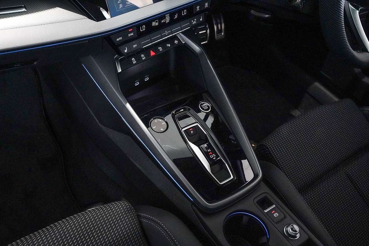 2025 Audi A3 35 TFSI S line GY