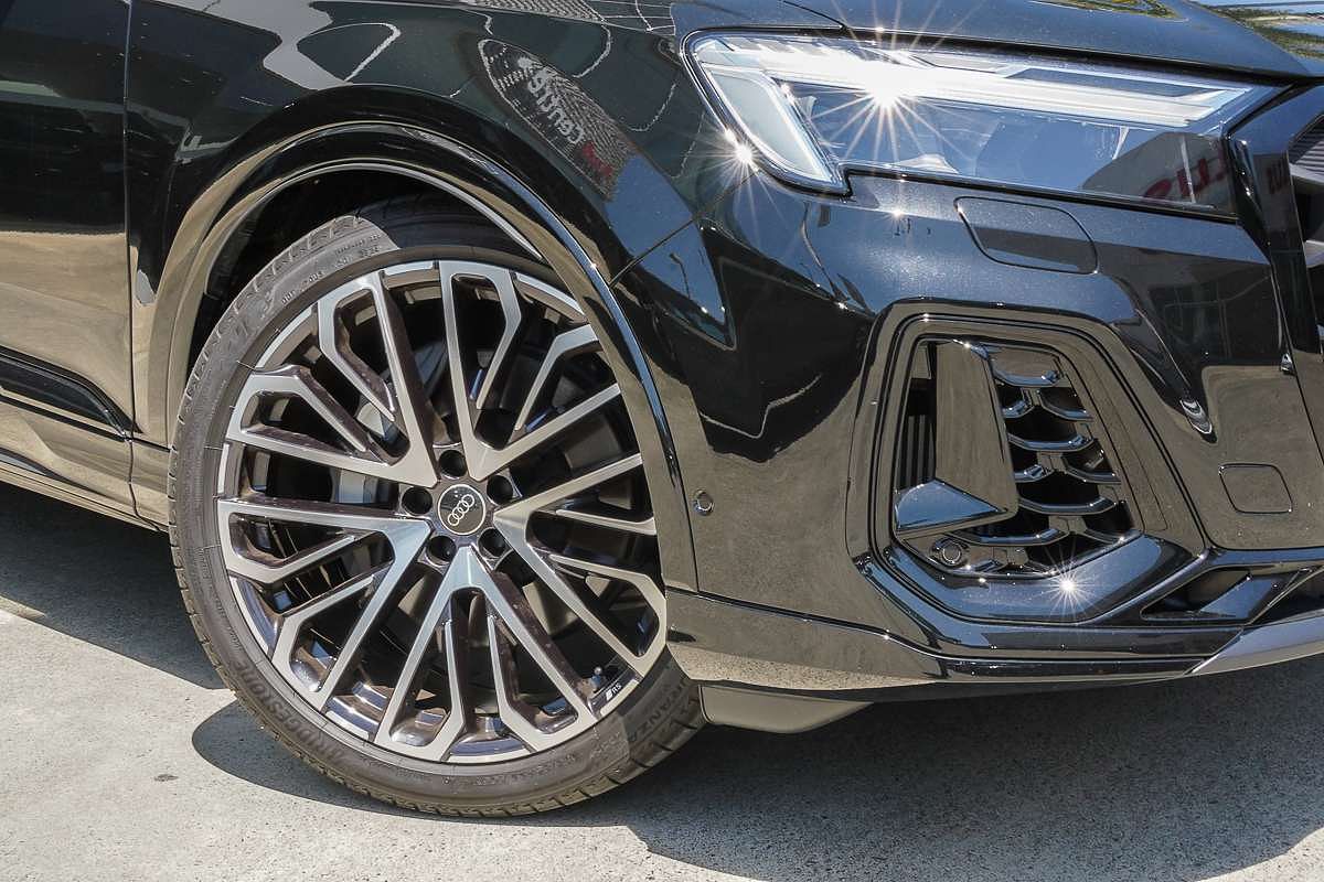 2024 Audi Q7 55 TFSI S line 4M