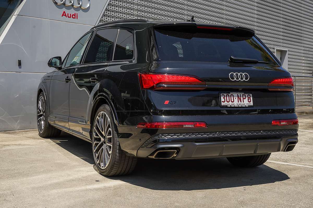 2024 Audi Q7 55 TFSI S line 4M