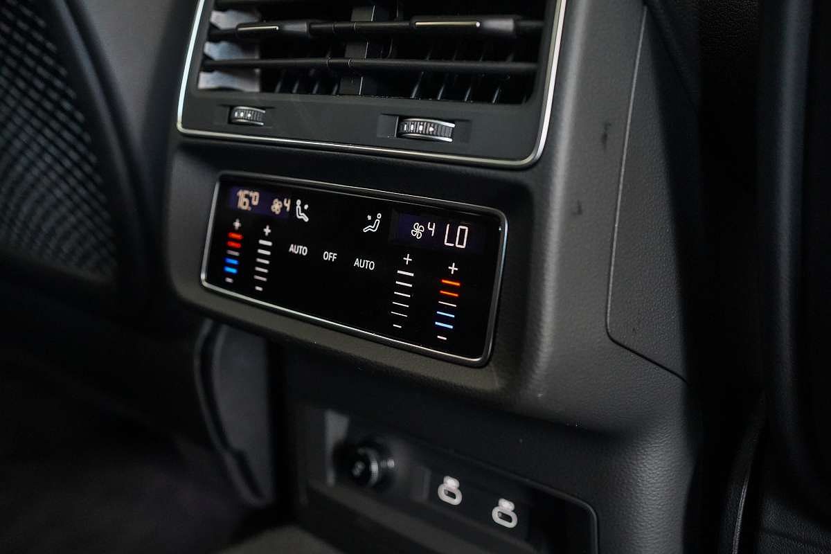 2024 Audi Q7 55 TFSI S line 4M