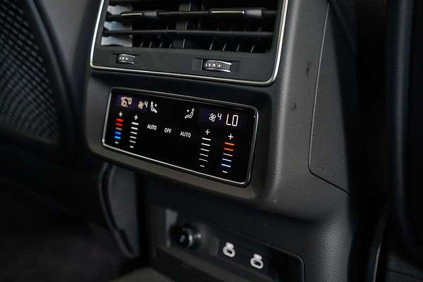 2024 Audi Q7 55 TFSI S line 4M
