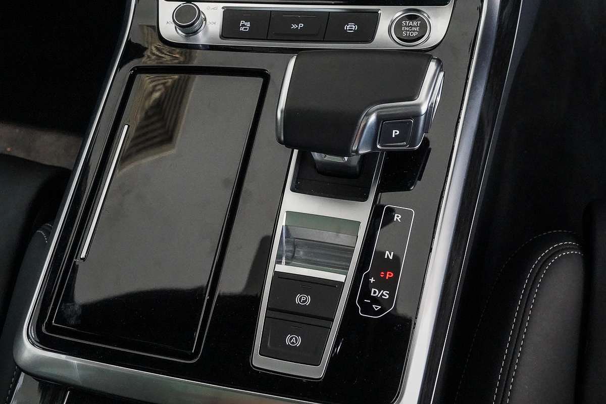 2024 Audi Q7 55 TFSI S line 4M